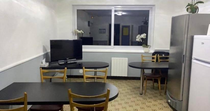California Hotel Maretz Bagian luar foto