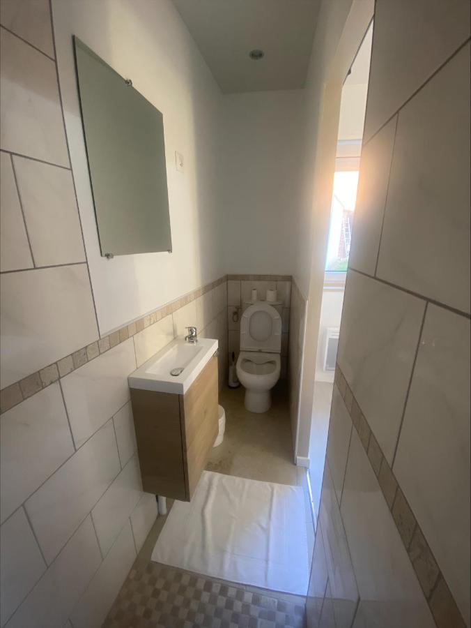 California Hotel Maretz Bagian luar foto